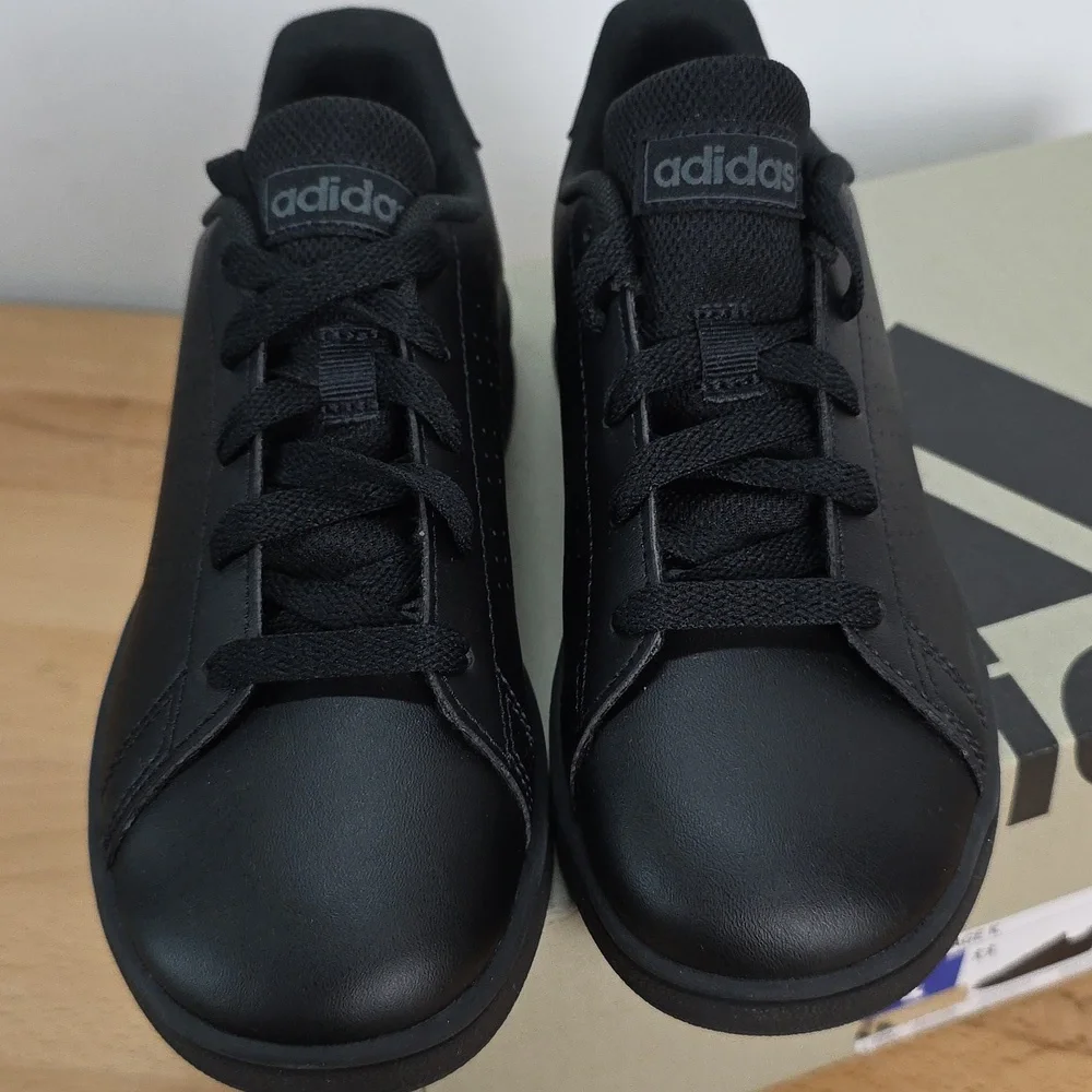 Adidas Advantage Clean Black Leather Men's Sneakers Size 1 - Picture 2 of 9
